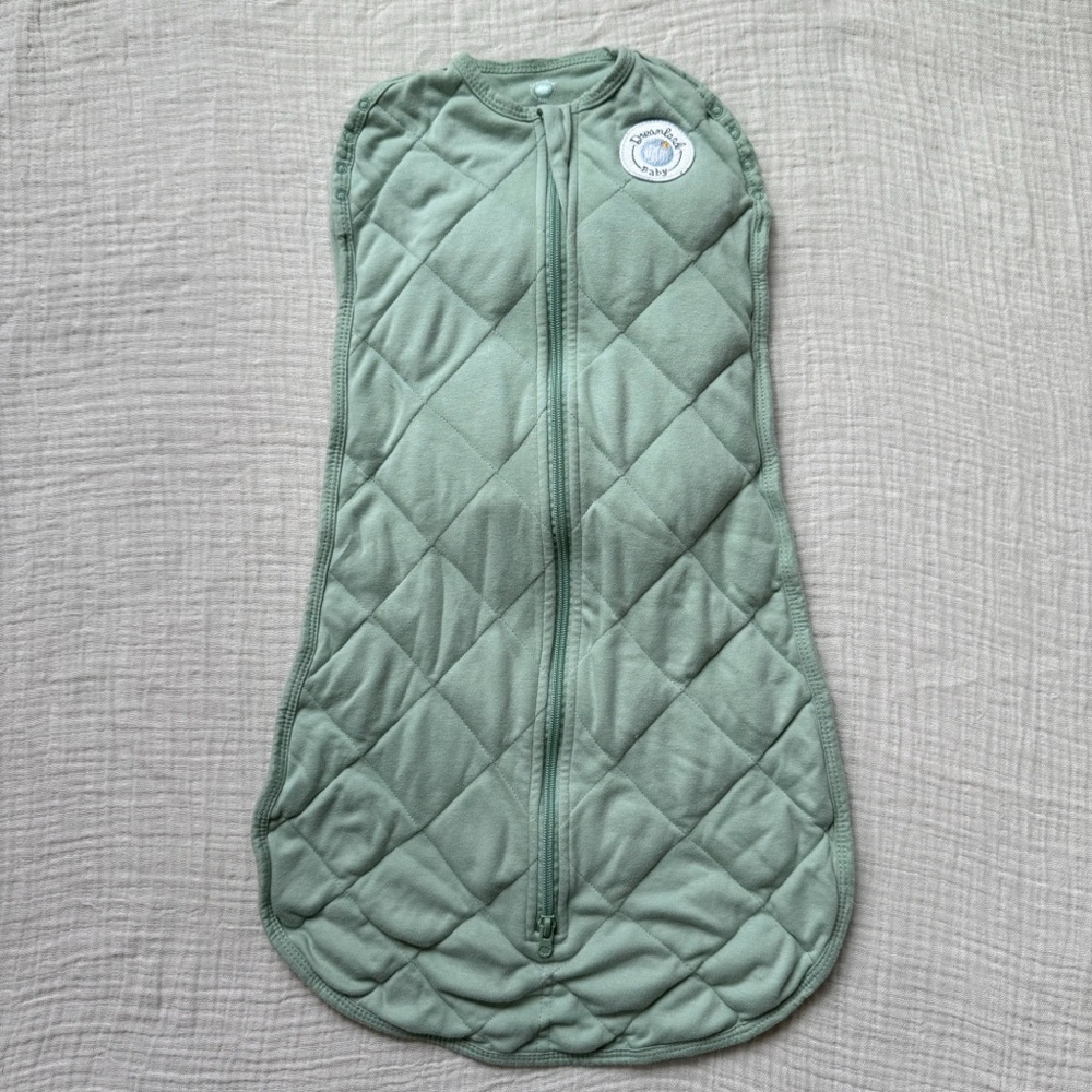 DREAMLAND BABY Weighted Sleep Swaddle - 1.0 TOG - Sage Green - 0-6mo